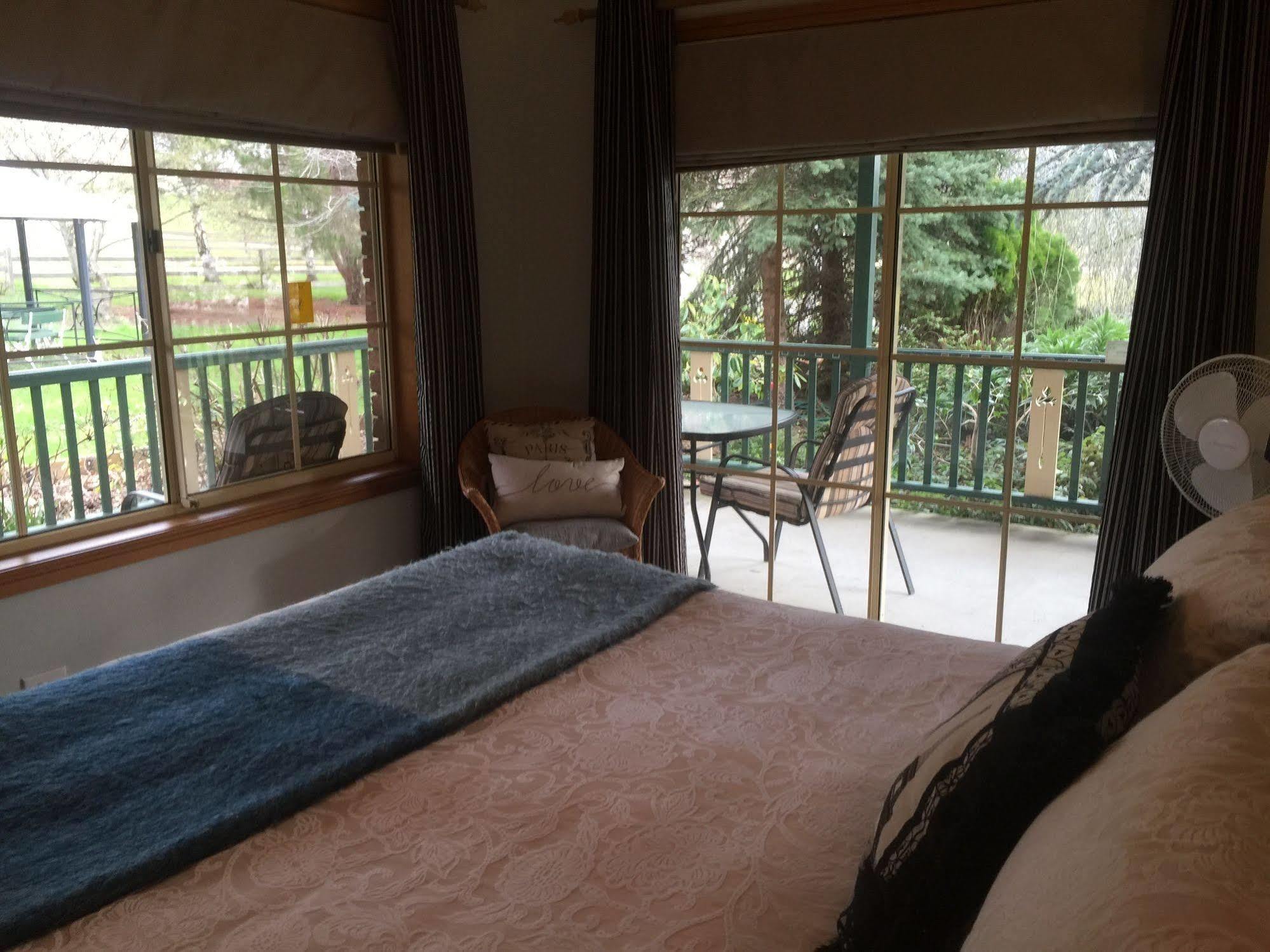 Green Gables B&B Cygnet Экстерьер фото